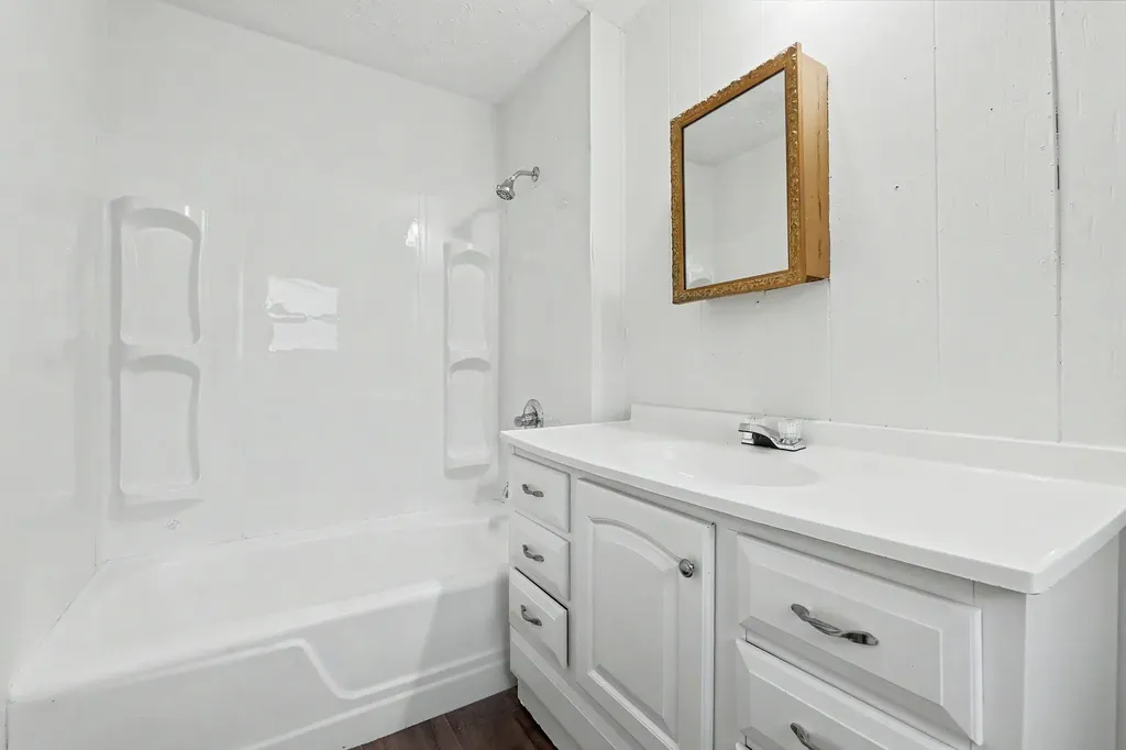 2328 W Maple Wichita KS 67213