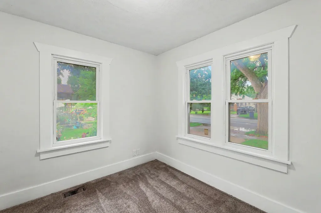 2328 W Maple Wichita KS 67213