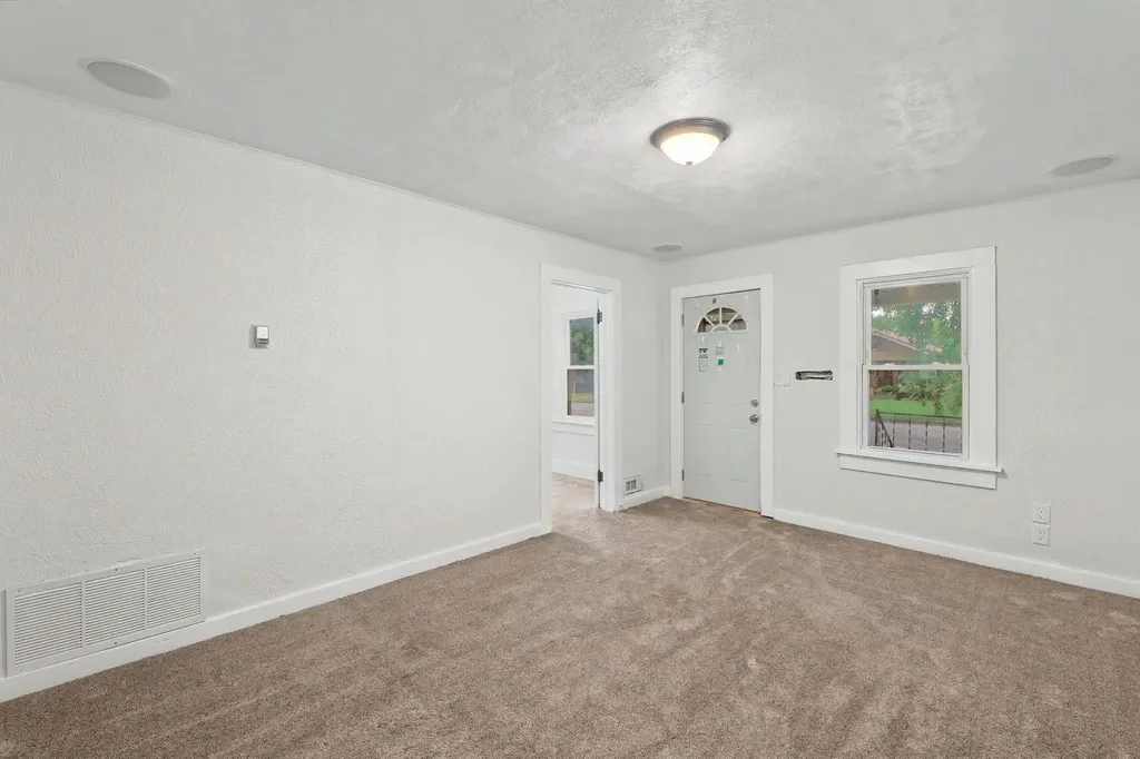 2328 W Maple Wichita KS 67213