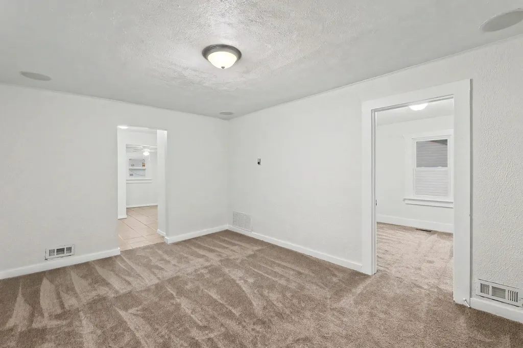 2328 W Maple Wichita KS 67213
