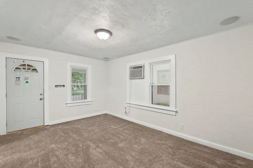 2328 W Maple Wichita KS 67213