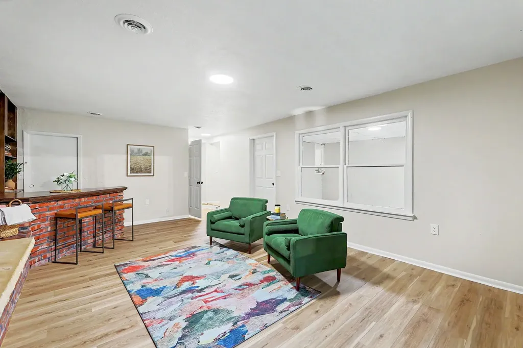 545 S Queen Maize KS 67101