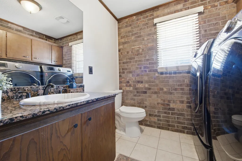 8401 E Lincoln Street Wichita KS 67207