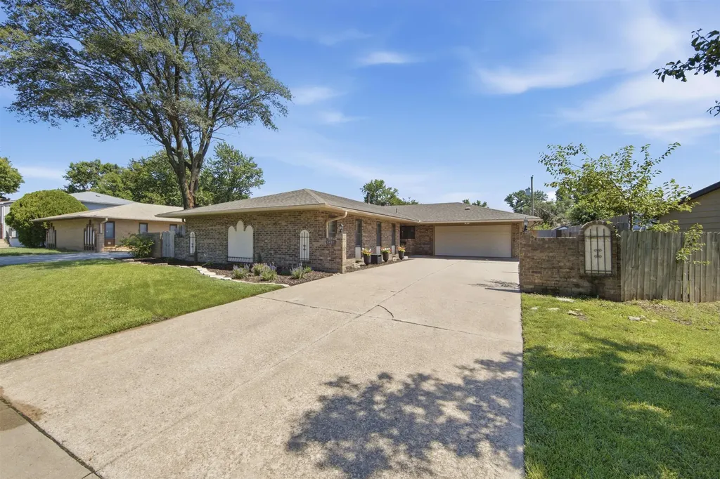 8401 E Lincoln Street Wichita KS 67207