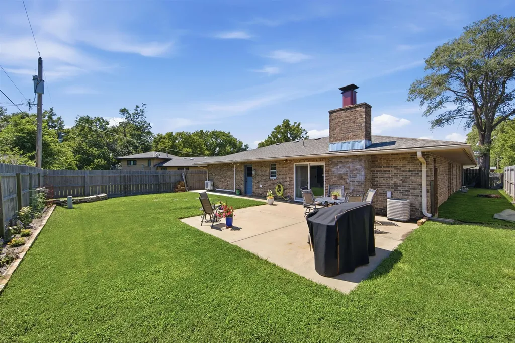 8401 E Lincoln Street Wichita KS 67207