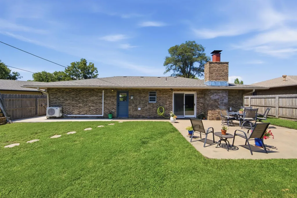 8401 E Lincoln Street Wichita KS 67207