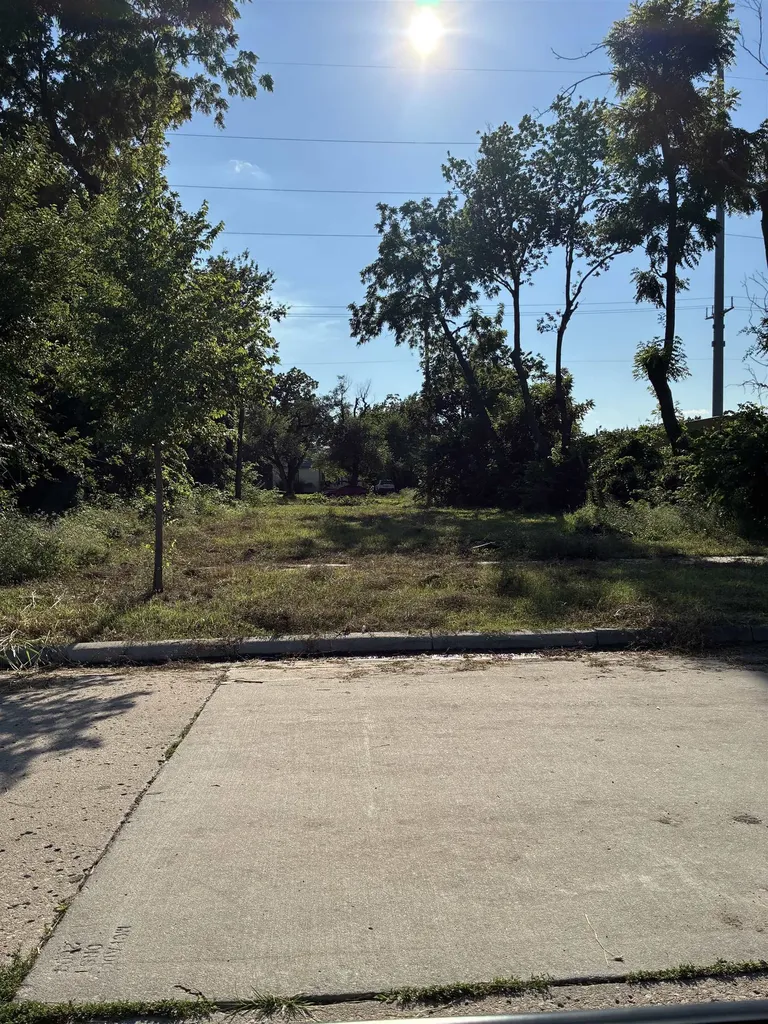 1307 N Kansas Wichita KS 67214