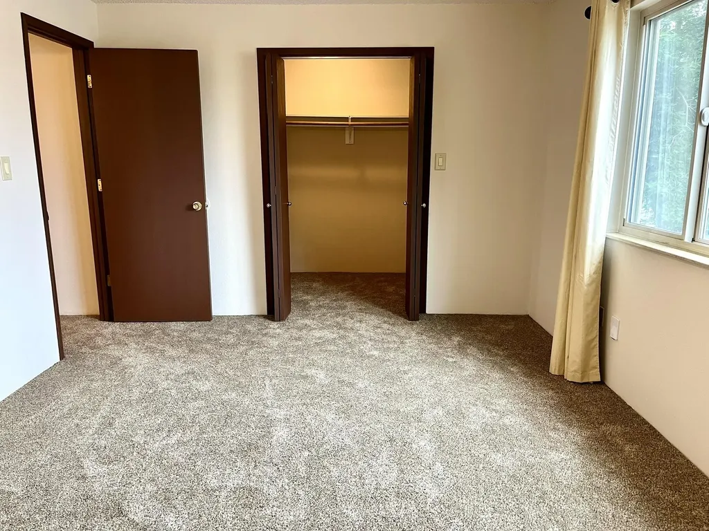 523 S Paula Wichita KS 67209