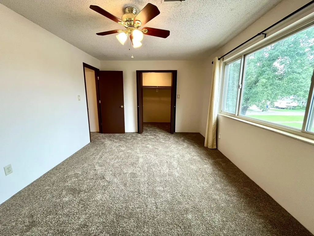 523 S Paula Wichita KS 67209