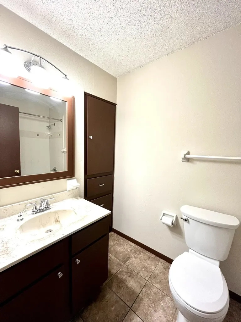 523 S Paula Wichita KS 67209