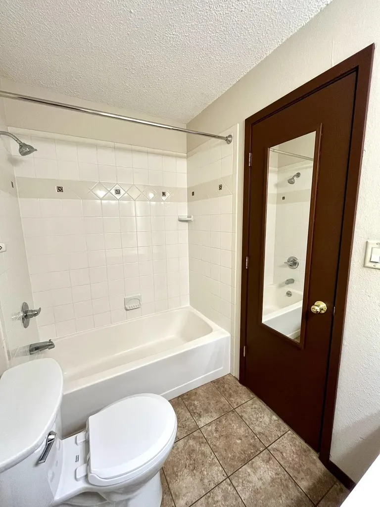 523 S Paula Wichita KS 67209