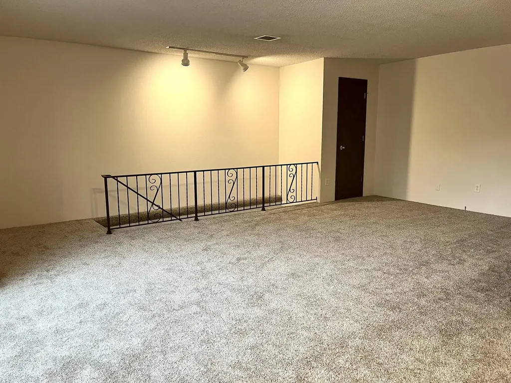 523 S Paula Wichita KS 67209