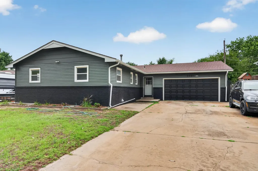 3321 S Kessler Avenue Wichita KS 67217