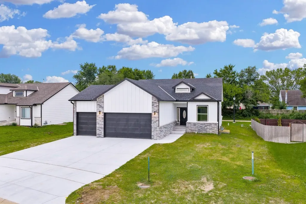 443 E Karla Haysville KS 67060