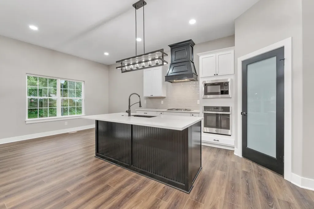 443 E Karla Haysville KS 67060