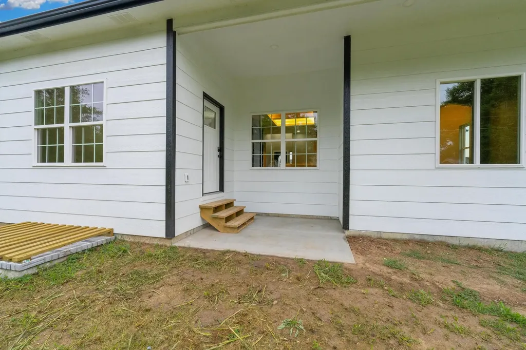 443 E Karla Haysville KS 67060