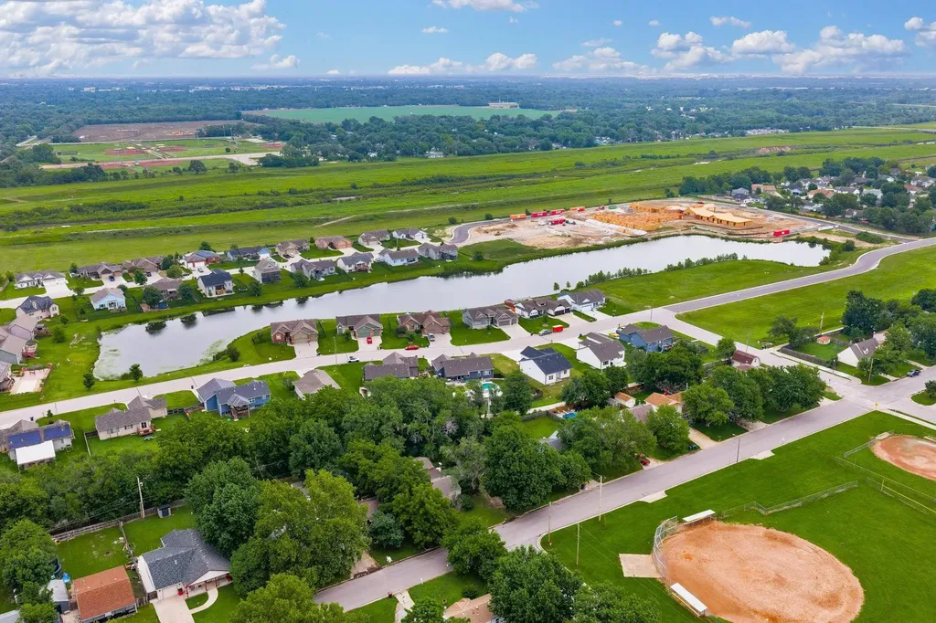 443 E Karla Haysville KS 67060