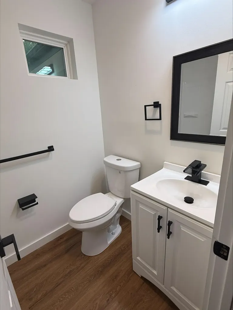 2101 S Bluff Wichita KS 67218