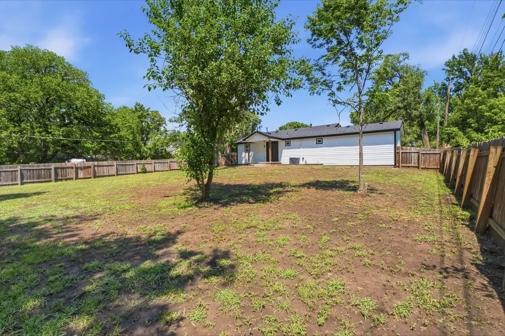 2101 S Bluff Wichita KS 67218