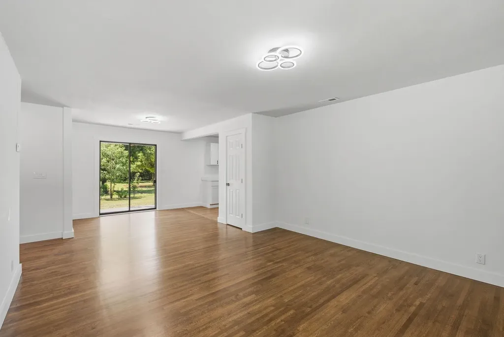 2101 S Bluff Wichita KS 67218