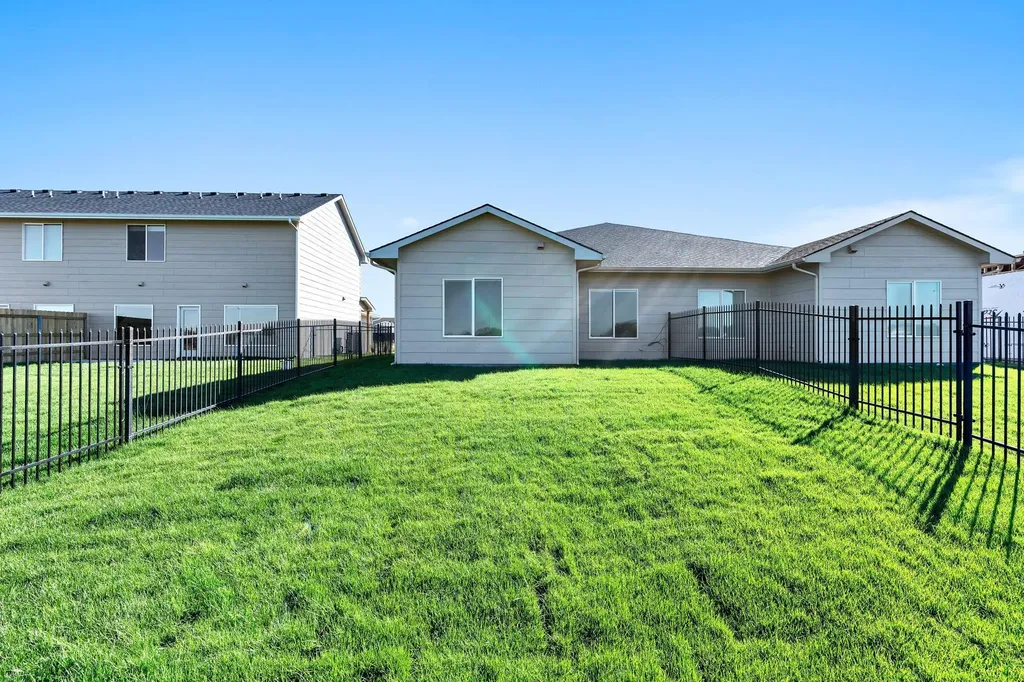 244 & 246 N Gowen Street Goddard KS 67052