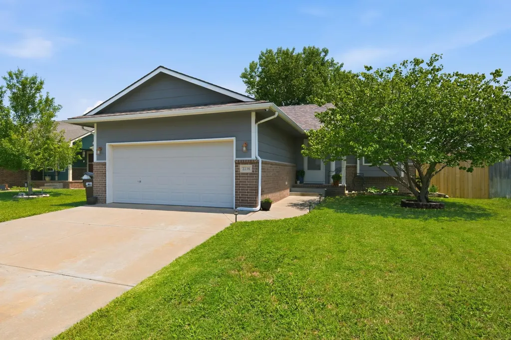 2238 S Milstead Street Wichita KS 67209-3607