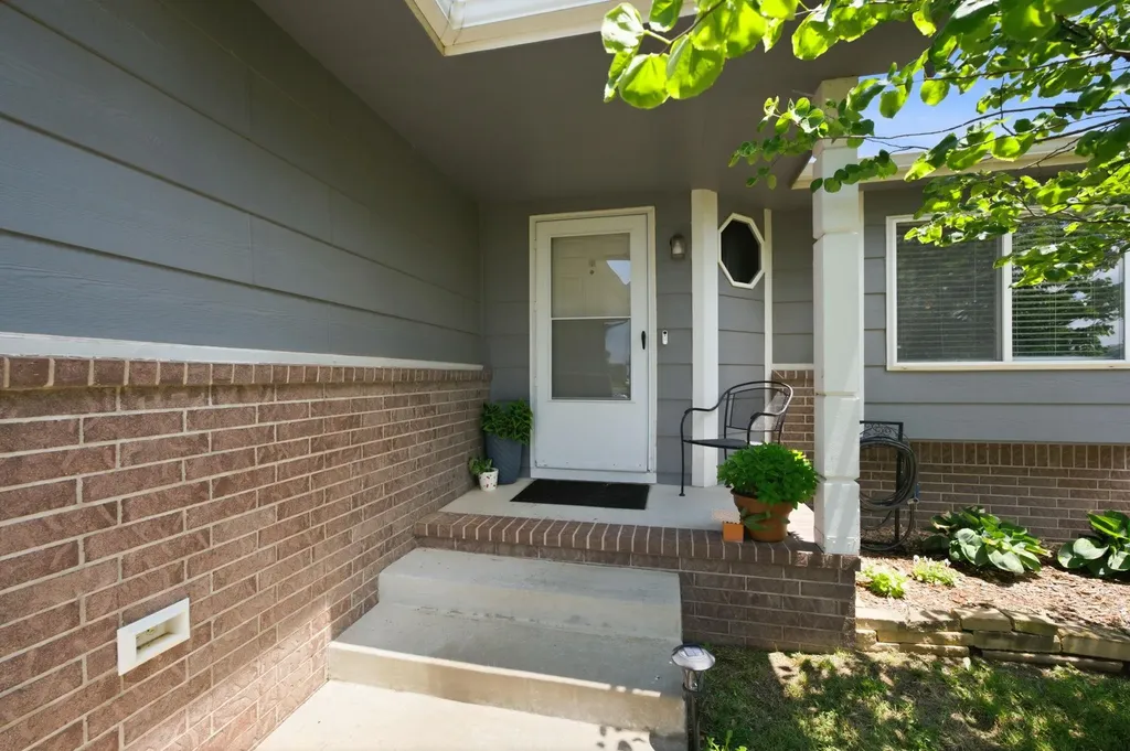 2238 S Milstead Street Wichita KS 67209-3607