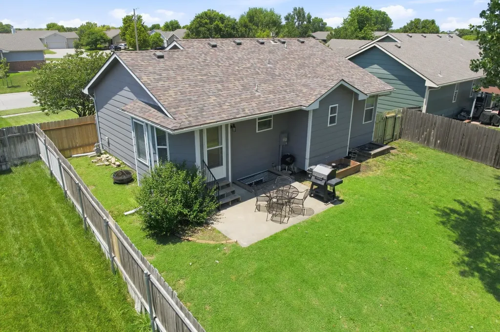2238 S Milstead Street Wichita KS 67209-3607