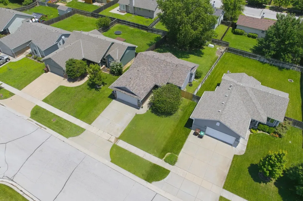 2238 S Milstead Street Wichita KS 67209-3607
