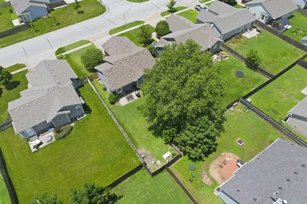 2238 S Milstead Street Wichita KS 67209-3607