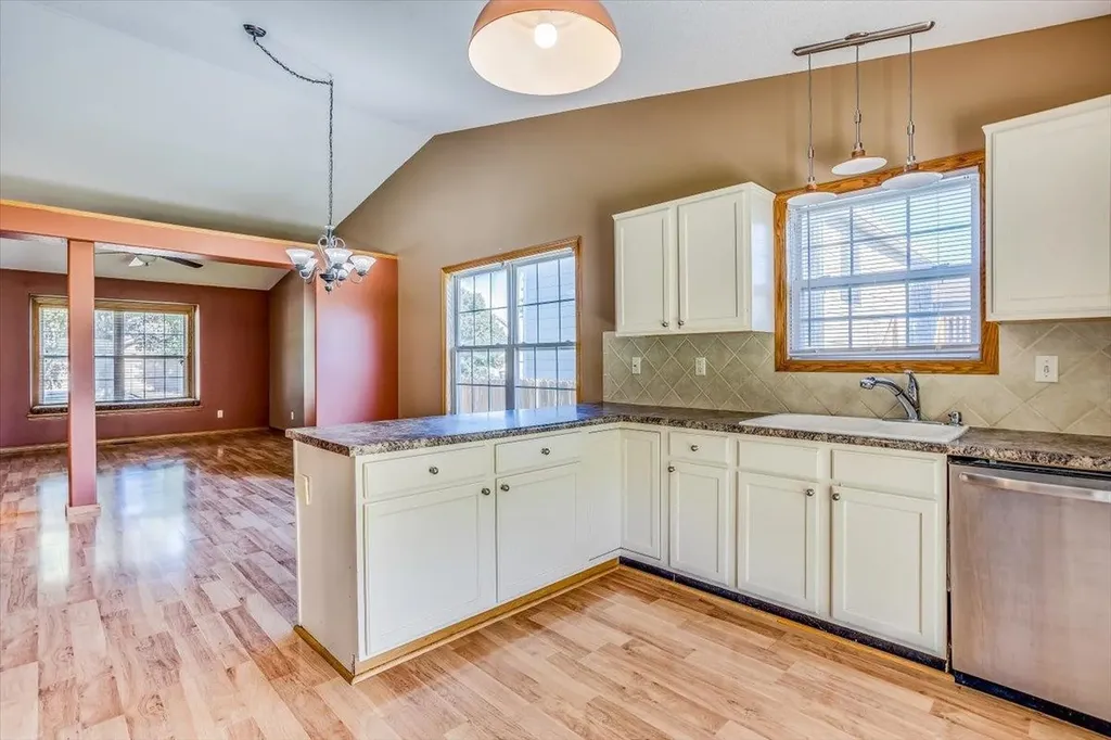 2421 S Cypress Wichita KS 67210