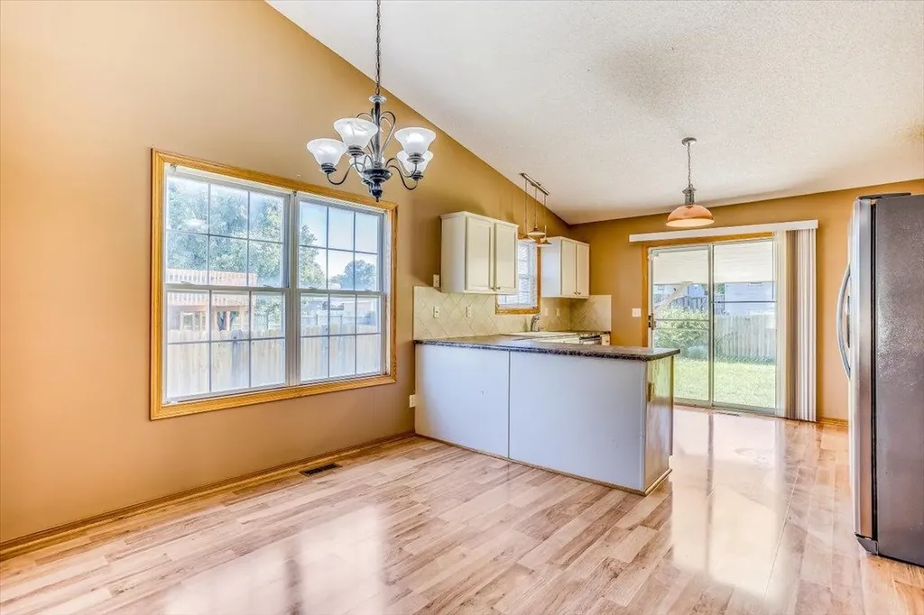 2421 S Cypress Wichita KS 67210