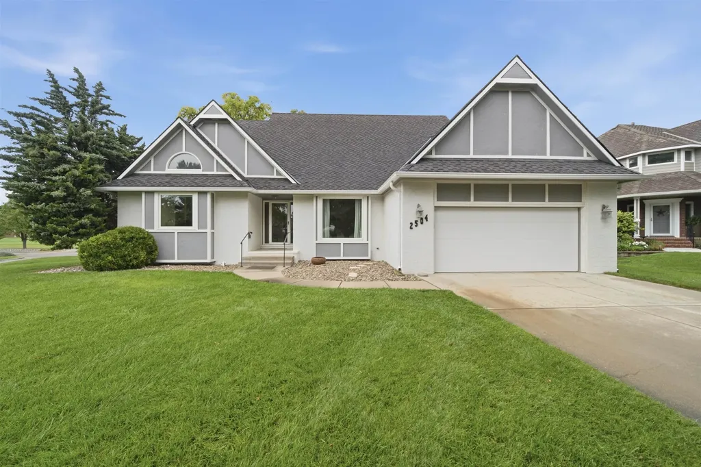 2504 N Meadow Grove Circle Wichita KS 67205