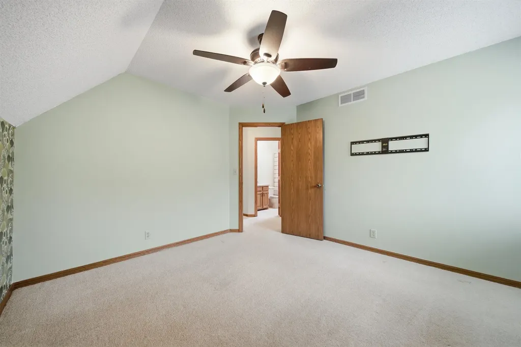 2504 N Meadow Grove Circle Wichita KS 67205