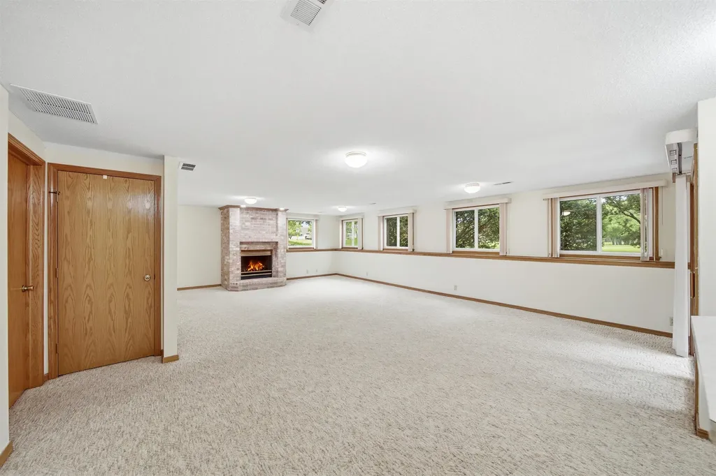 2504 N Meadow Grove Circle Wichita KS 67205