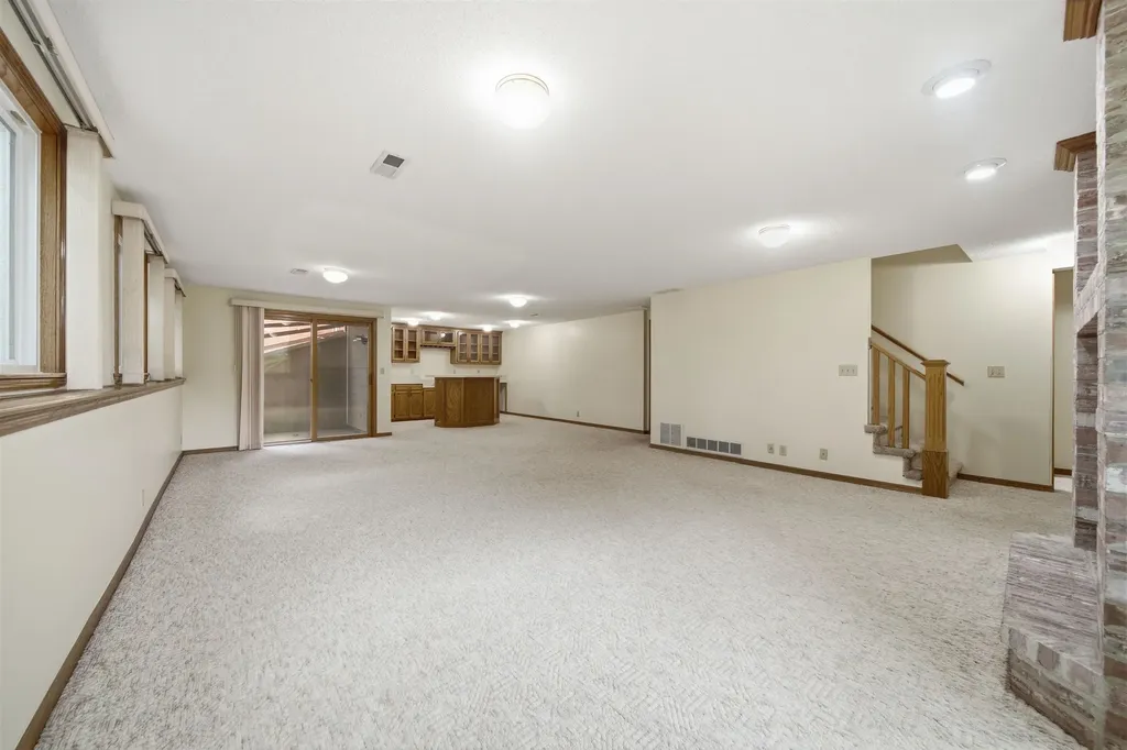 2504 N Meadow Grove Circle Wichita KS 67205