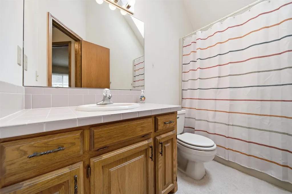 2504 N Meadow Grove Circle Wichita KS 67205