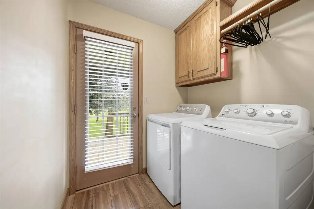 2504 N Meadow Grove Circle Wichita KS 67205