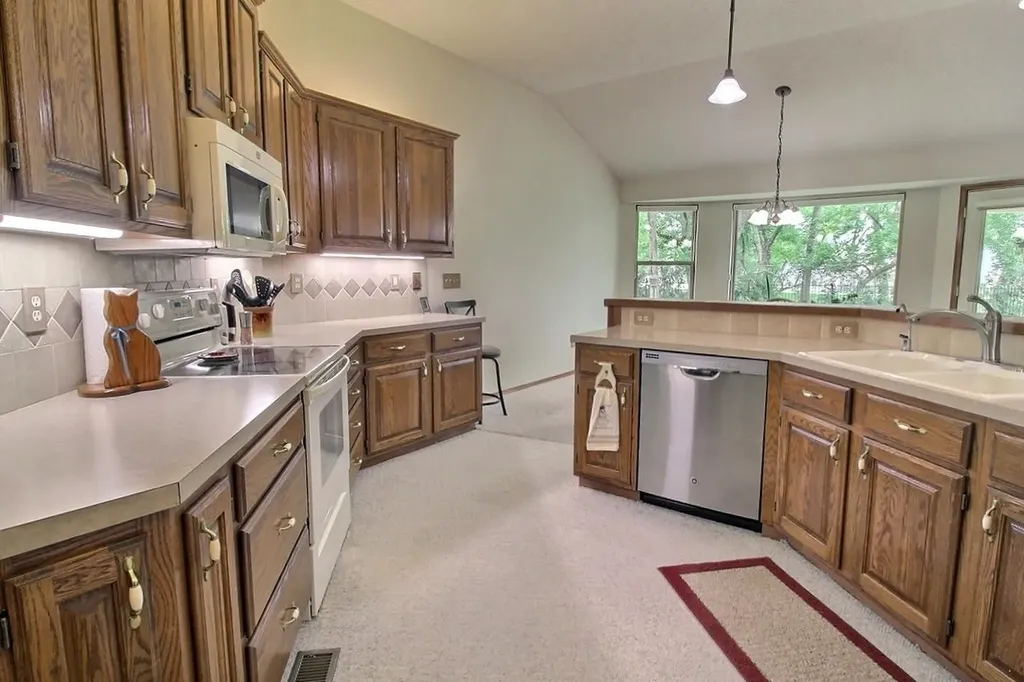 241 S Maple Dunes Court Wichita KS 67235