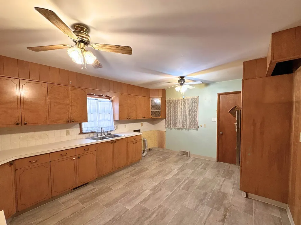 1326 S C Street Arkansas City KS 67005
