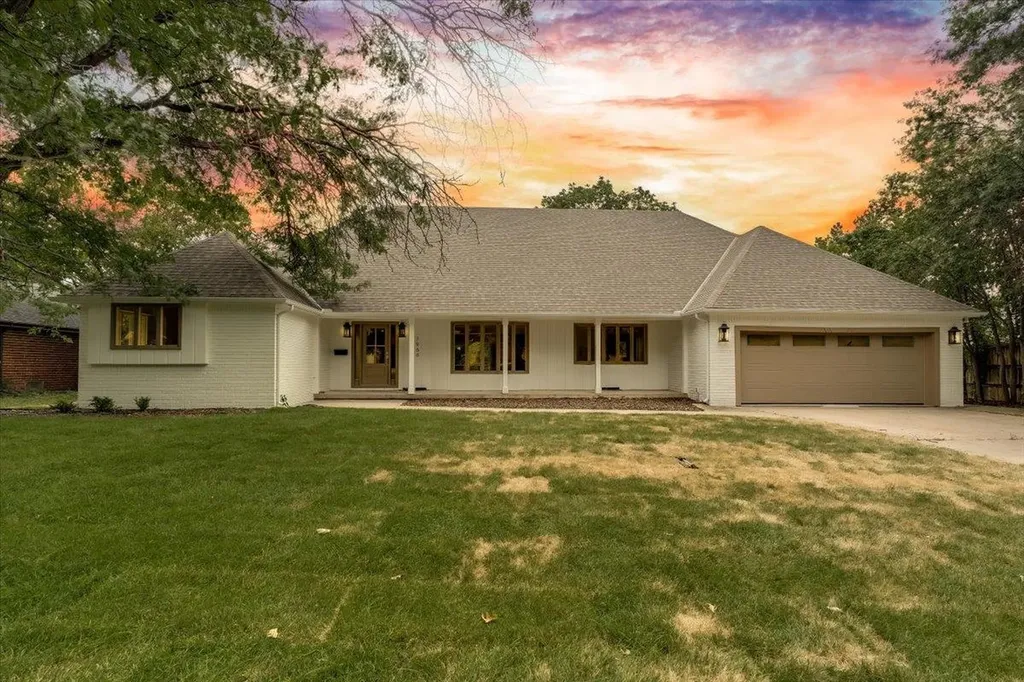 7966 E Dublin Court Wichita KS 67206