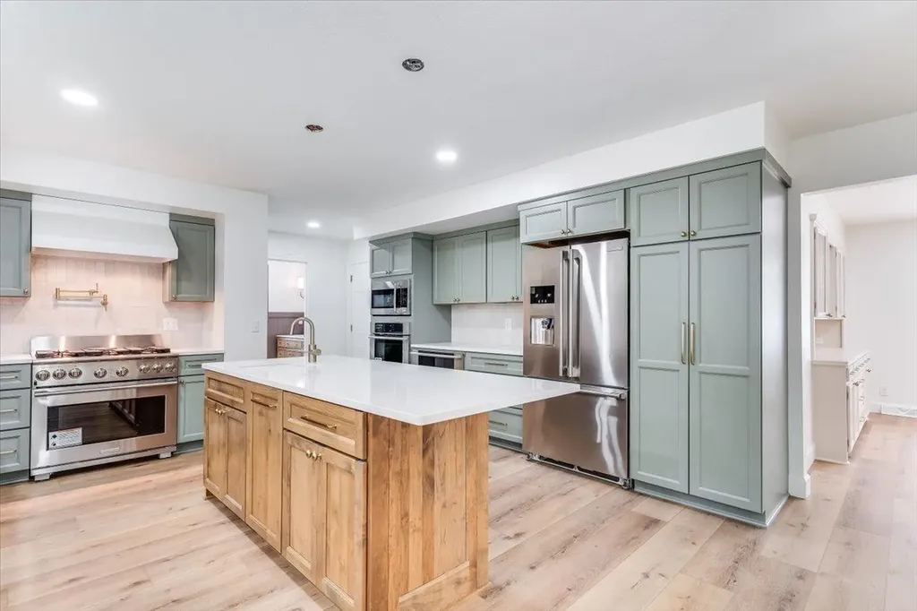 7966 E Dublin Court Wichita KS 67206