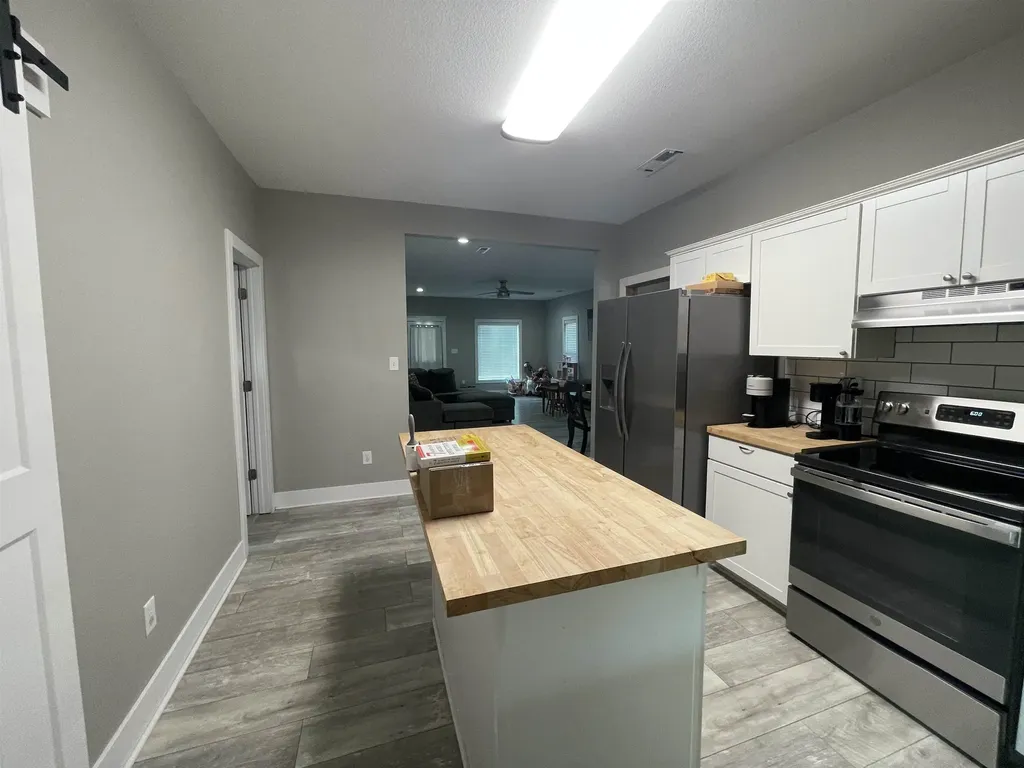 926 E 7th Wellington KS 67152