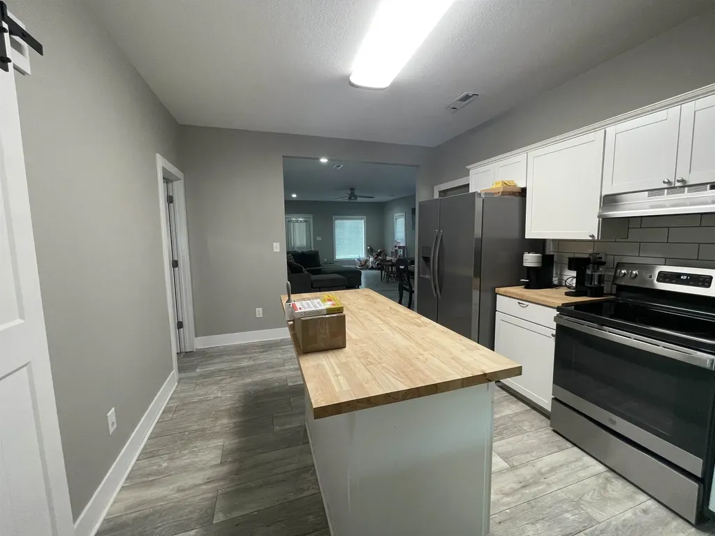 926 E 7th Wellington KS 67152
