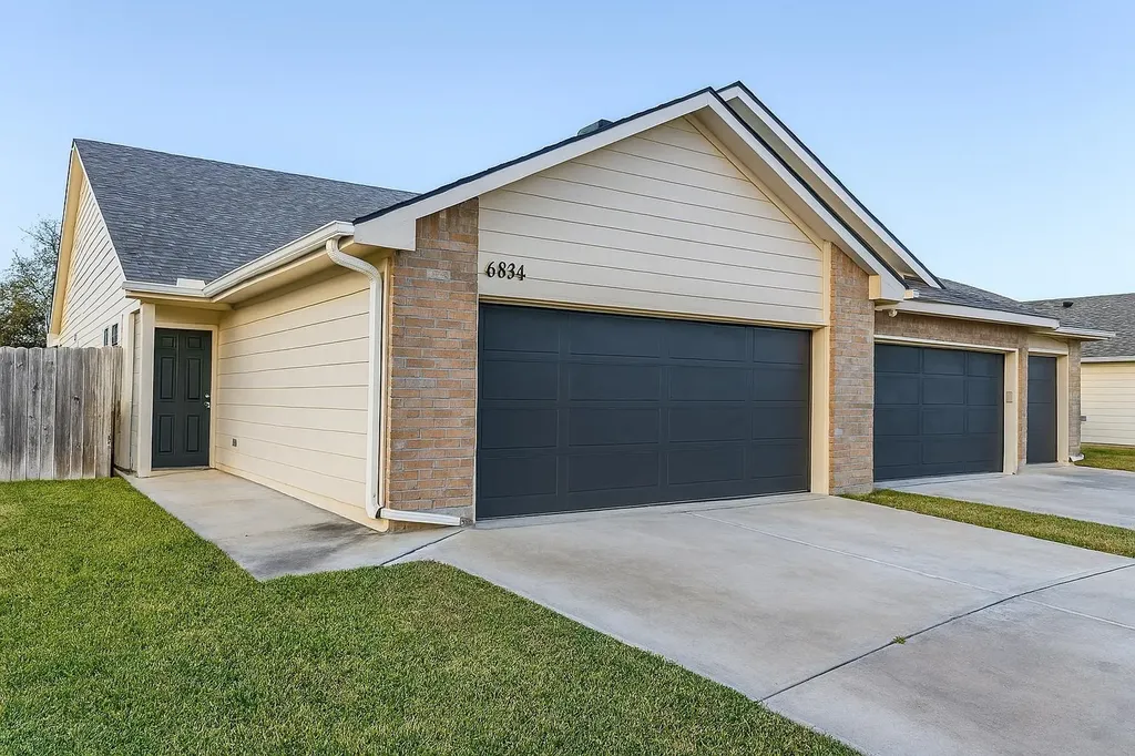 6820-6822 W White Pine Street Wichita KS 67205