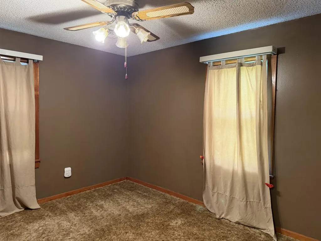 410 E Ohio Eureka KS 67045
