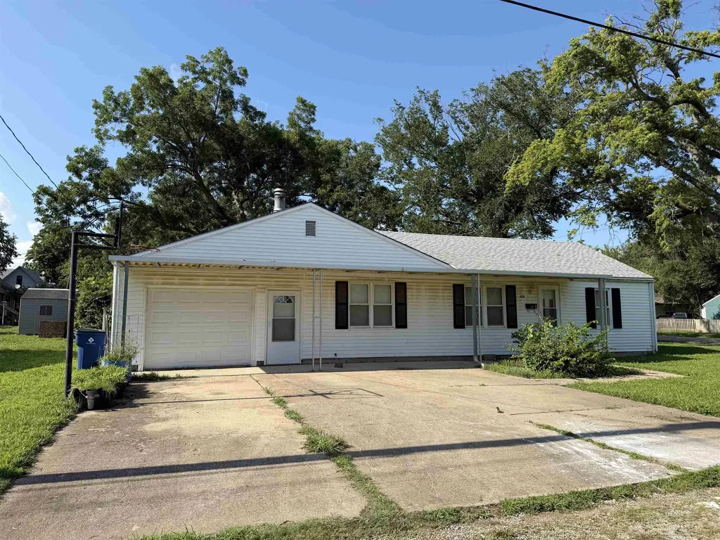 410 E Ohio Eureka KS 67045