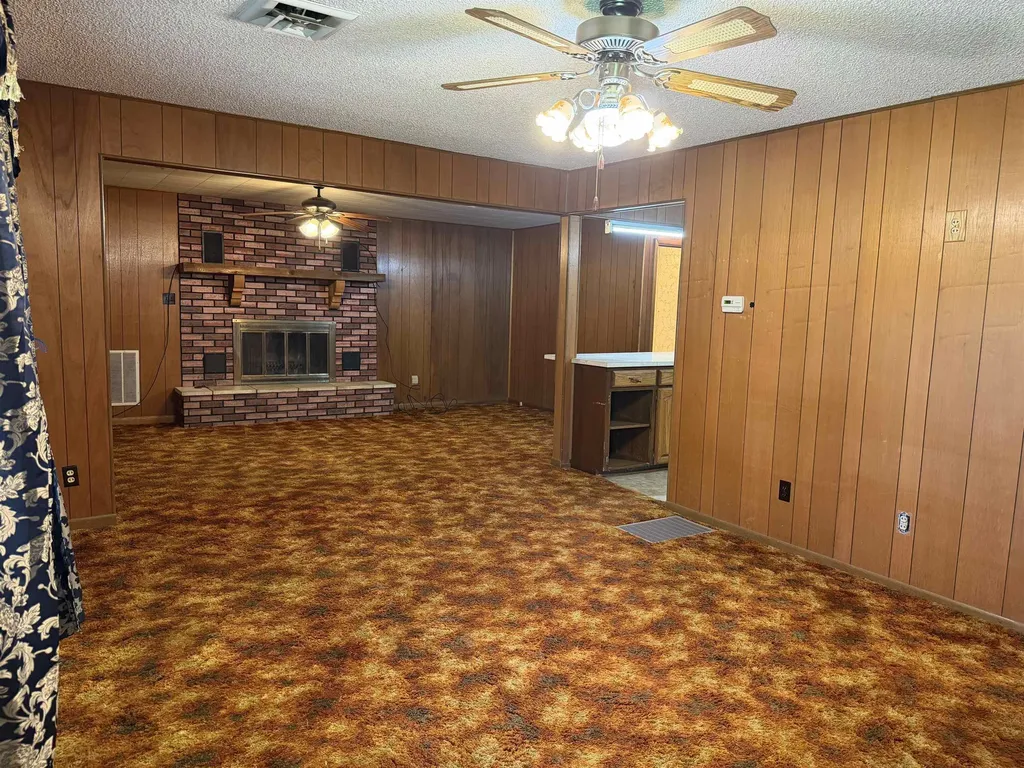 410 E Ohio Eureka KS 67045