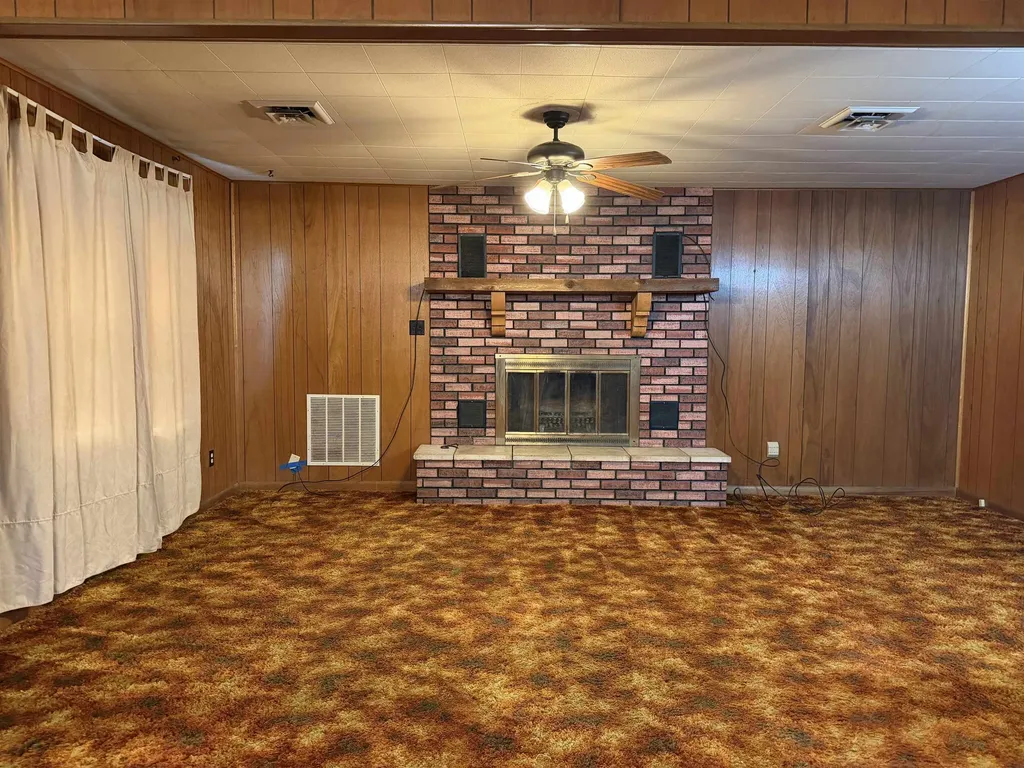 410 E Ohio Eureka KS 67045