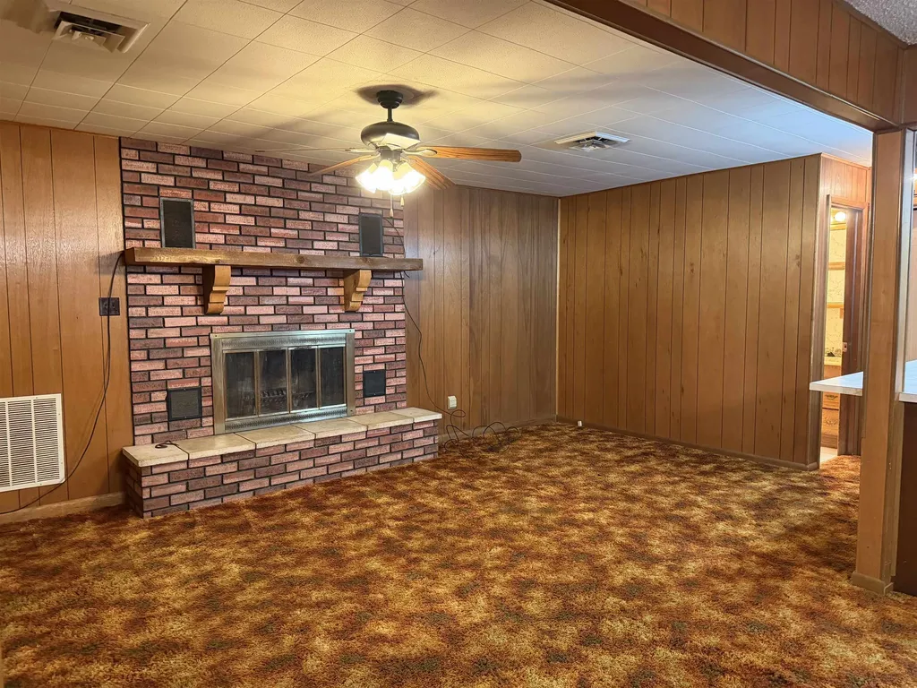 410 E Ohio Eureka KS 67045